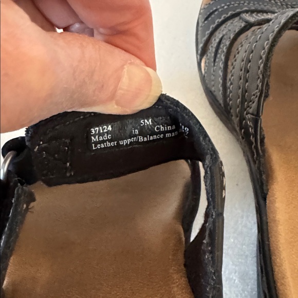 Clark’s wedge sandals - Picture 7 of 11
